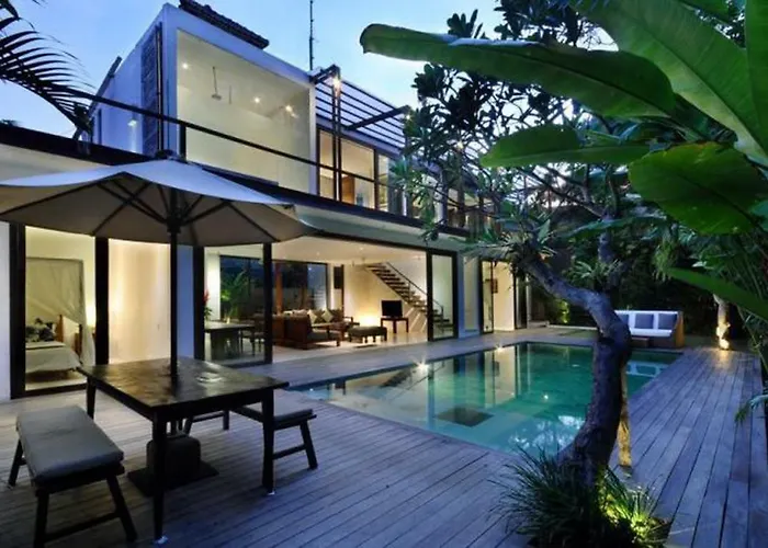 Axis Villa, Villa *