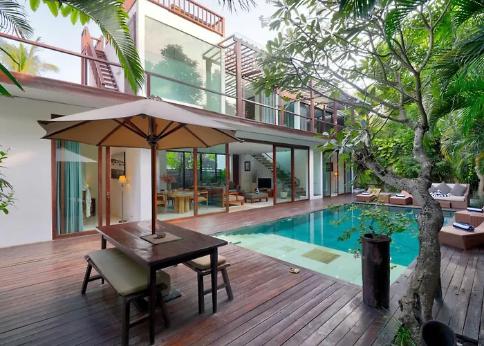 Axis Villa, Villa
