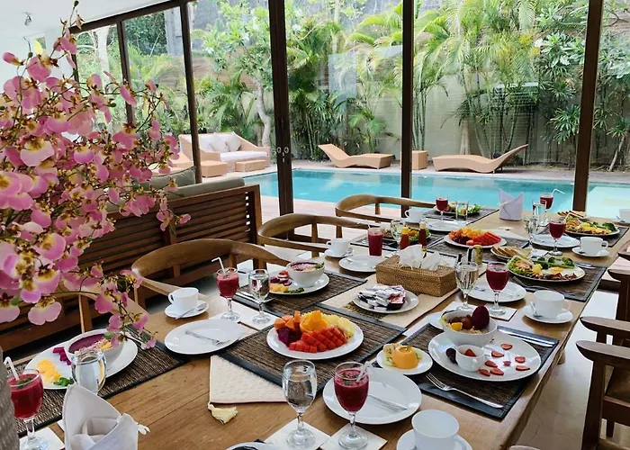 Villa Axis Villa, *